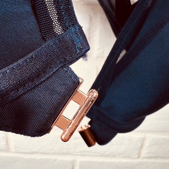 NWT Soma Sensual Front Close Lined Underwire Racerback Demi Bra 34 C Navy #0449 - Picture 7 of 13